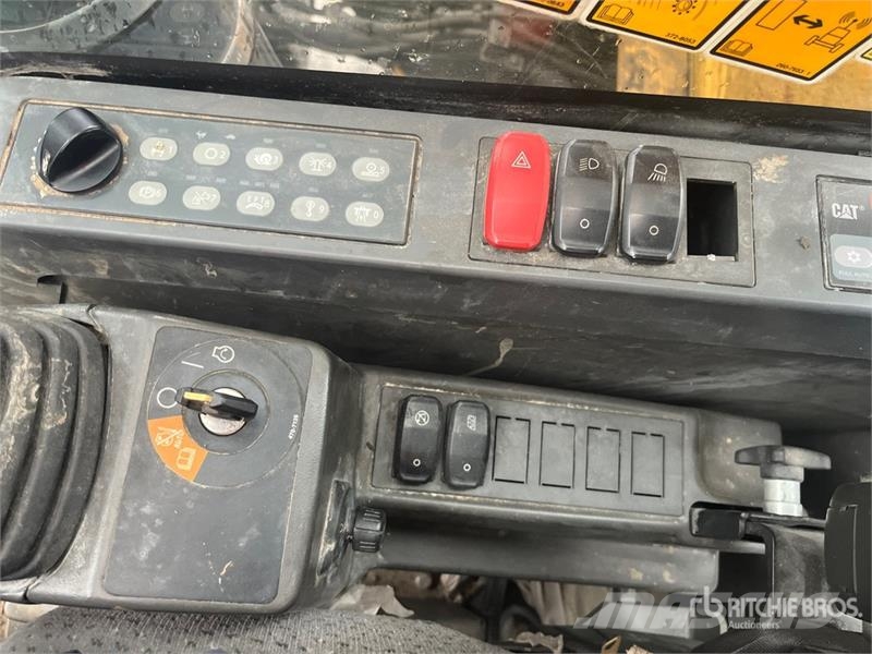 CAT MH3022 Wheel Material Handler Stavebníctvo - ostatné
