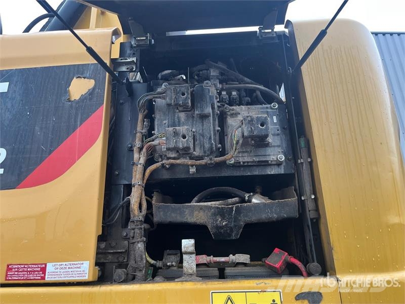 CAT MH3022 Wheel Material Handler Stavebníctvo - ostatné