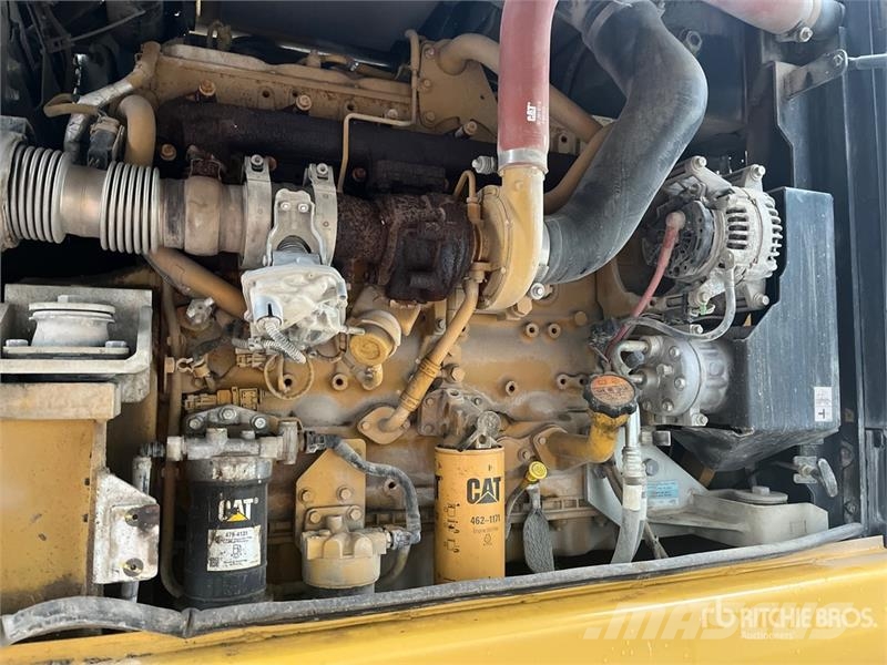 CAT MH3022 Wheel Material Handler Stavebníctvo - ostatné