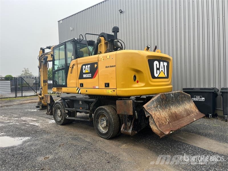 CAT MH3022 Wheel Material Handler Stavebníctvo - ostatné