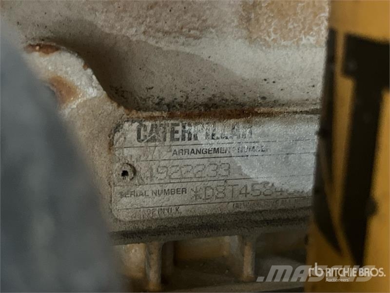 CAT MH3022 Wheel Material Handler Stavebníctvo - ostatné