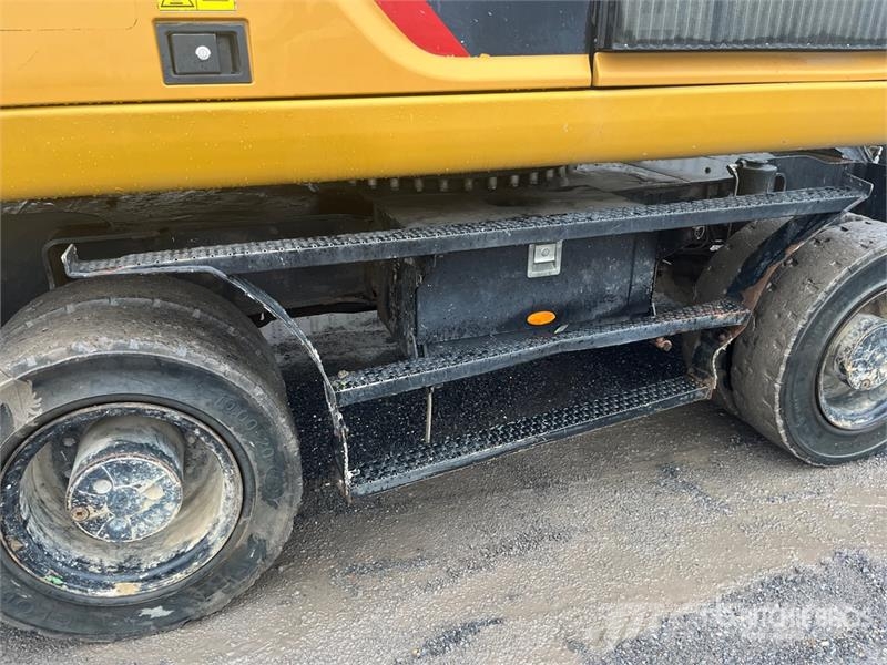 CAT MH3022 Wheel Material Handler Stavebníctvo - ostatné