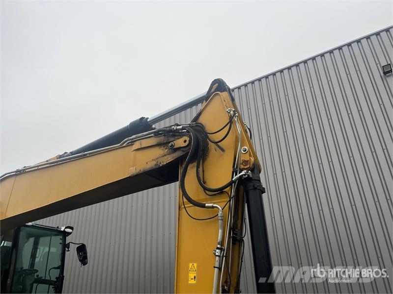 CAT MH3022 Wheel Material Handler Stavebníctvo - ostatné