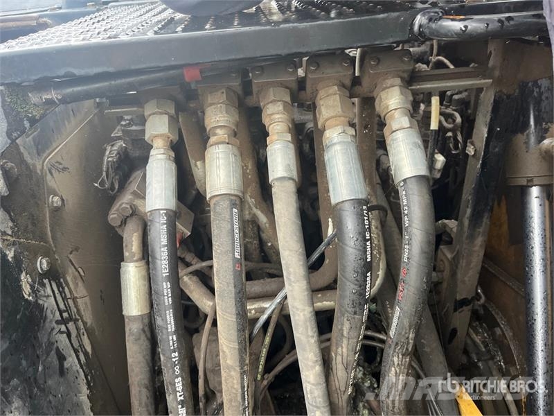 CAT MH3022 Wheel Material Handler Stavebníctvo - ostatné