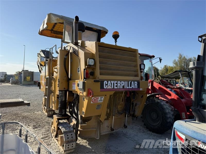 CAT PM-102 Cold Planer Asphaltfräsen