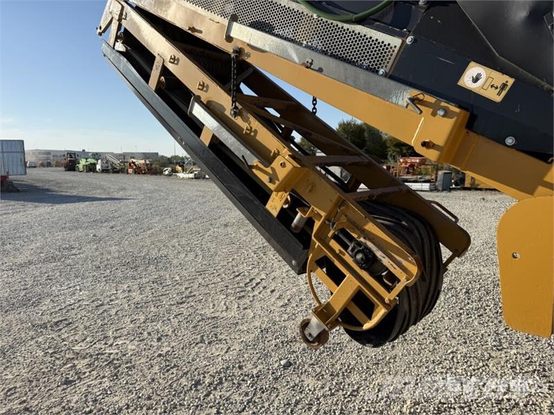 CAT PM-102 Cold Planer Asphaltfräsen
