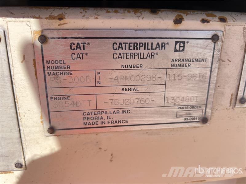 CAT PS 300 B Compacteur a Pneus Pneumatic Roller 膠輪滾壓機