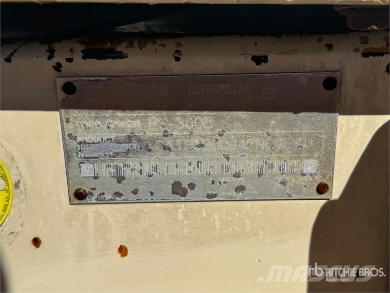 CAT PS-300B Пневматични гумени ролки
