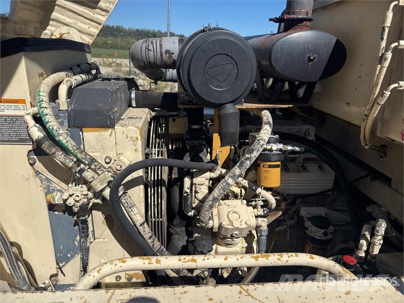 CAT PS-300B Пневматични гумени ролки