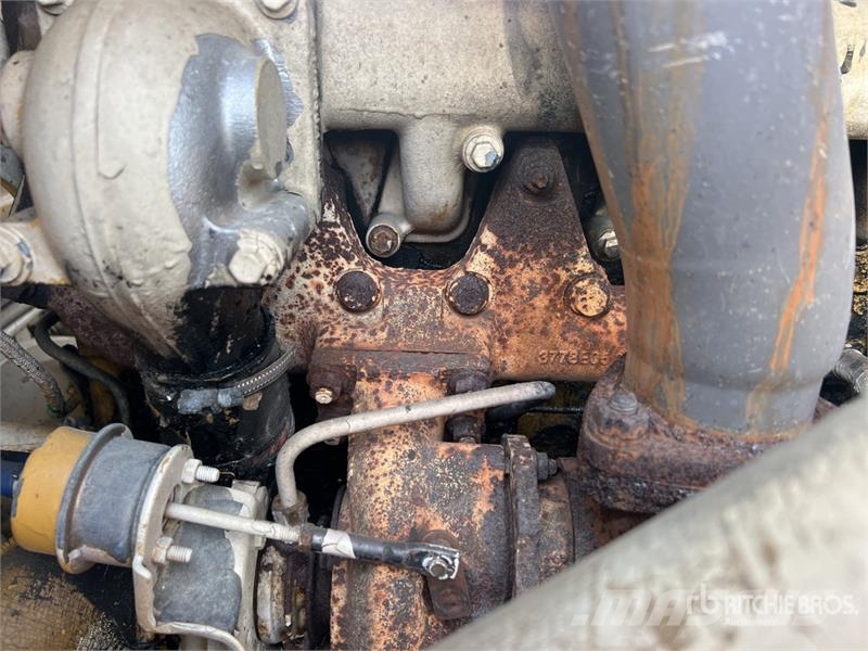 CAT PS-300B Walce ogumione