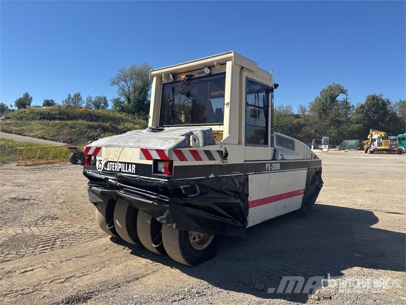 CAT PS-300B Пневматични гумени ролки
