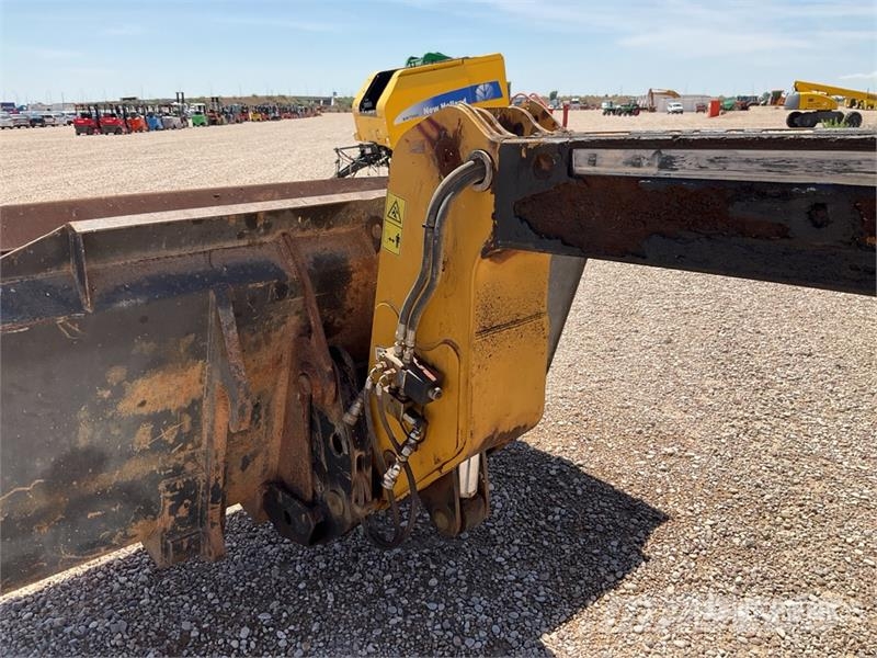 CAT TH330B Teleskoplader