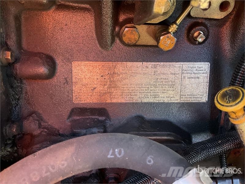 CAT TH330B Teleskoplader