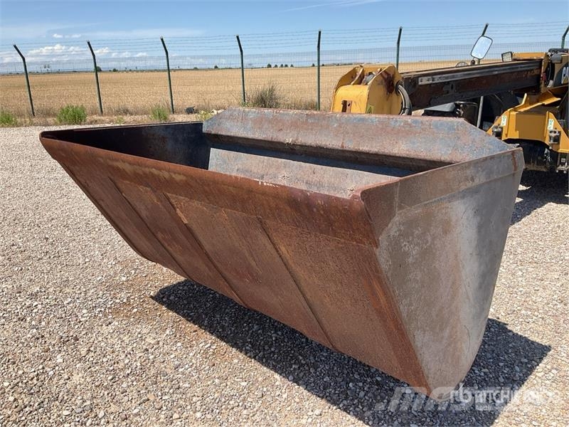 CAT TH330B Teleskoplader
