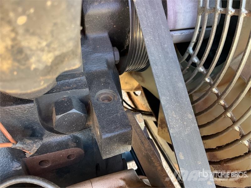 CAT TH330B Teleskoplader