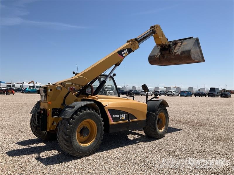 CAT TH330B Teleskoplader