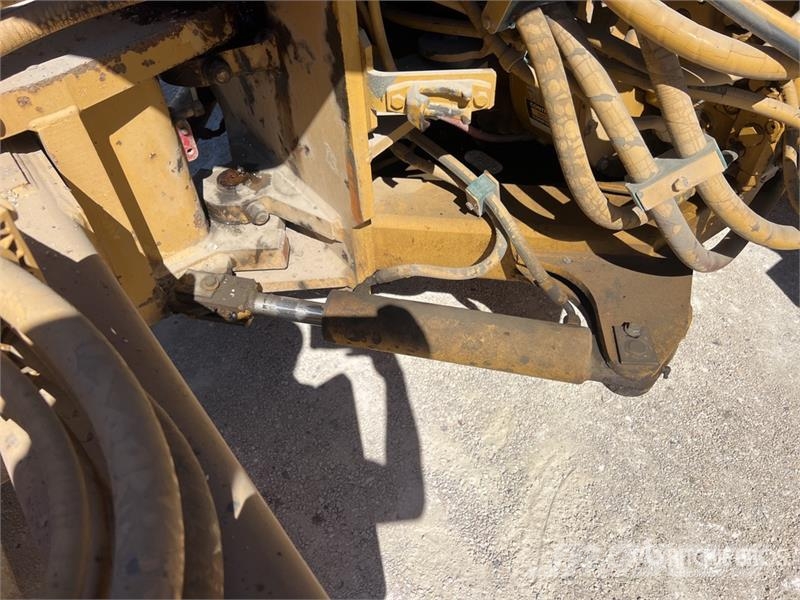  CB 534 Compacteur Tandem Vibrant Double Drum Rolle مداحل ثنائية الاسطوانة
