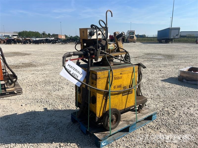 CEA Wire -Feed Welding Machine Echipamente de foraj specializate