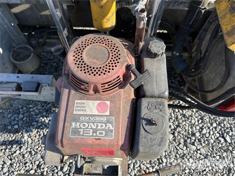 Cedima BW 300 Blasthole Drill w/ Trailer Druga oprema za vrtanje