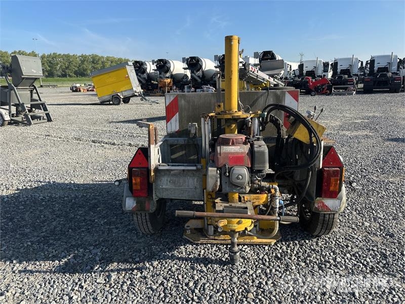 Cedima BW 300 Blasthole Drill w/ Trailer Druga oprema za vrtanje