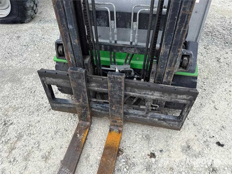 Cesab B318 Electric Forklift (Inoperable) Električni viličarji
