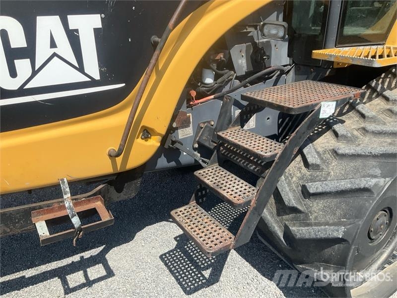 Challenger CH55 Track Tractor Traktorok