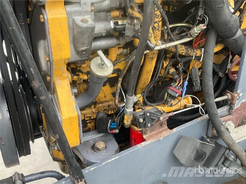 Challenger CH55 Track Tractor Traktorok
