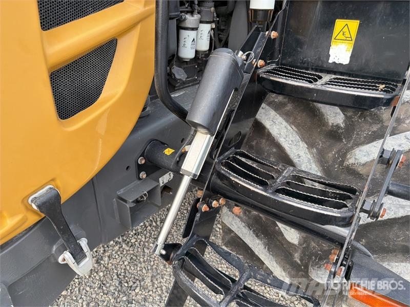 Challenger MT755E Traktorok