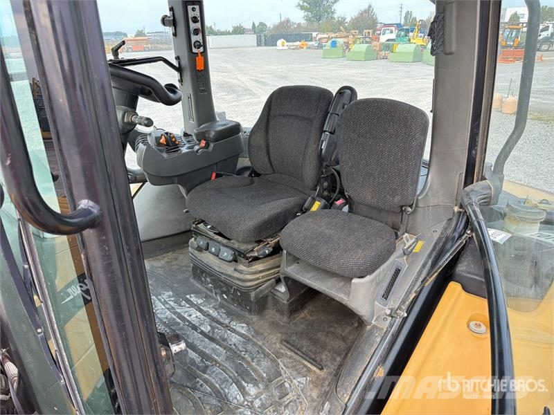 Challenger MT755E Traktorok
