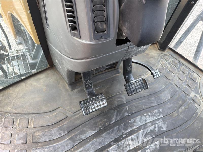 Challenger MT755E Traktorok