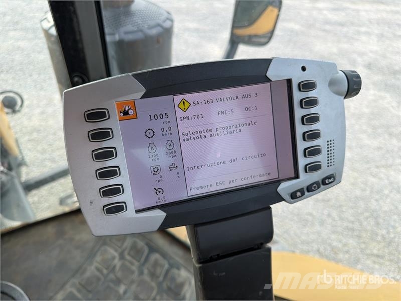 Challenger MT755E Traktorok