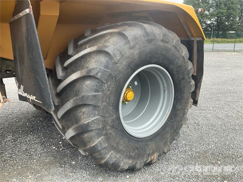 Challenger TerraGator 3244 Self-Propelled Liquid Manure Sprea Mėšlo barstytuvai