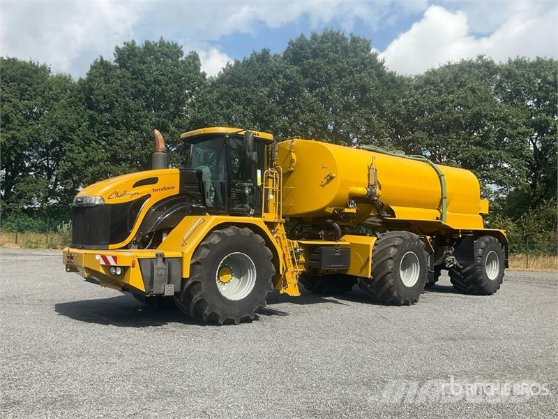 Challenger TerraGator 3244 Self-Propelled Liquid Manure Sprea Mėšlo barstytuvai