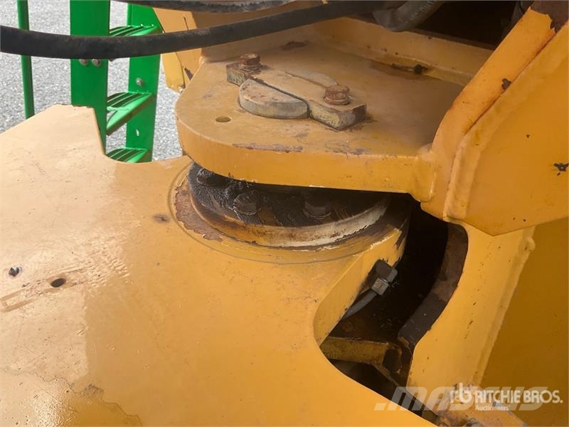 Challenger TerraGator 3244 Self-Propelled Liquid Manure Sprea Mėšlo barstytuvai