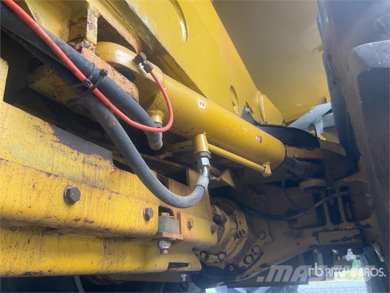 Challenger TerraGator 3244 Self-Propelled Liquid Manure Sprea Mėšlo barstytuvai