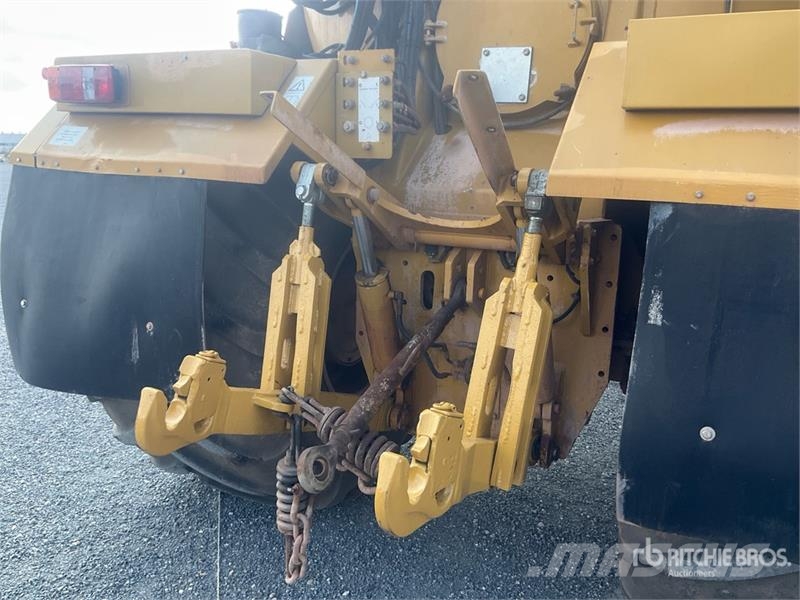 Challenger TerraGator 3244 Self-Propelled Liquid Manure Sprea Mėšlo barstytuvai