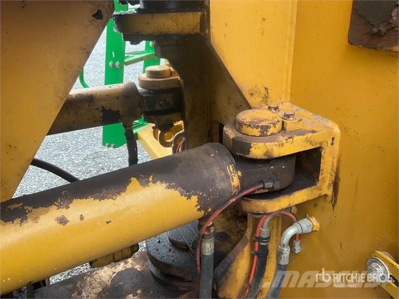 Challenger TerraGator 3244 Self-Propelled Liquid Manure Sprea Mėšlo barstytuvai
