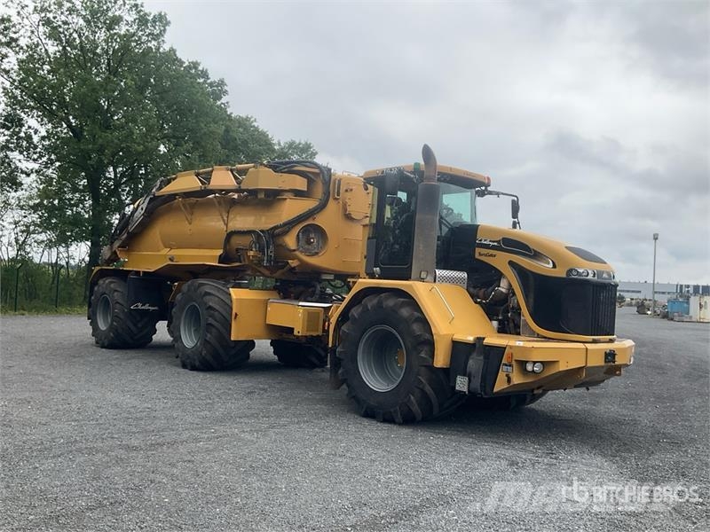 Challenger TerraGator 3244 Self-Propelled Liquid Manure Sprea Mėšlo barstytuvai