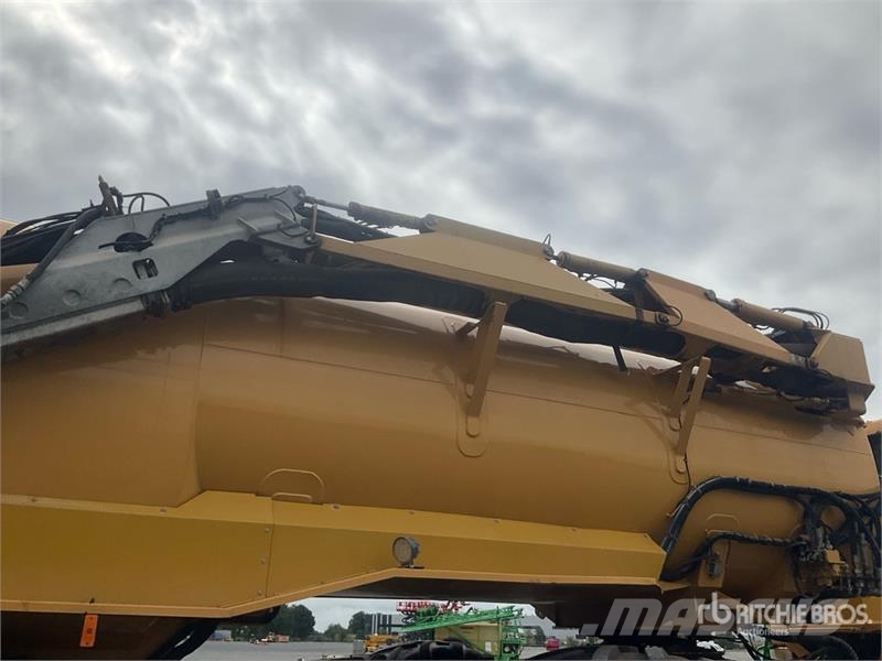 Challenger TerraGator 3244 Self-Propelled Liquid Manure Sprea Mėšlo barstytuvai