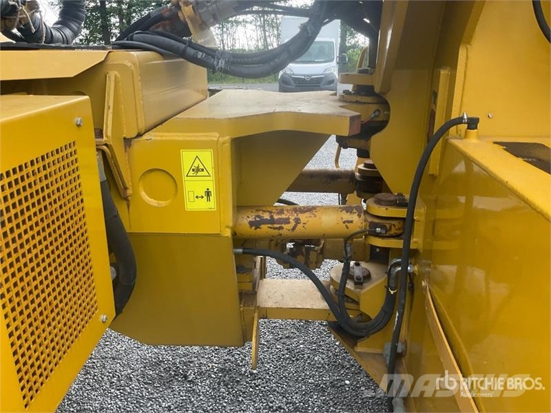 Challenger TerraGator 3244 Self-Propelled Liquid Manure Sprea Mėšlo barstytuvai