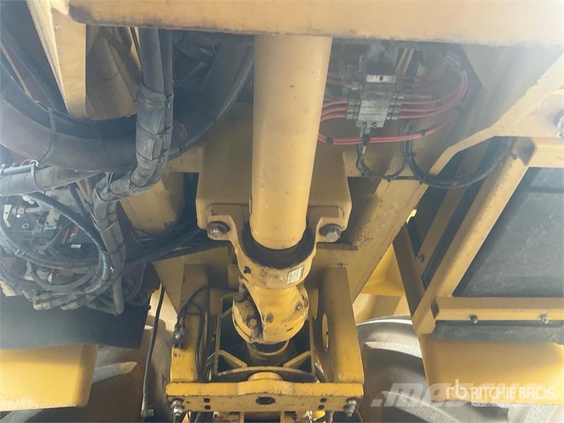 Challenger TerraGator 3244 Self-Propelled Liquid Manure Sprea Mėšlo barstytuvai