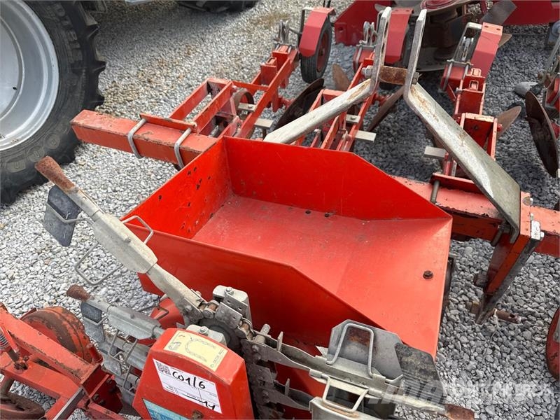 Checchi e Magli FOX Transplanter Ostale poljoprivredne mašine