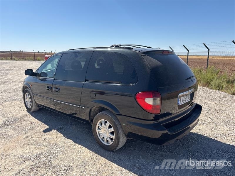 Chrysler Grand Voyager 6 Passenger Van Panel vanlar