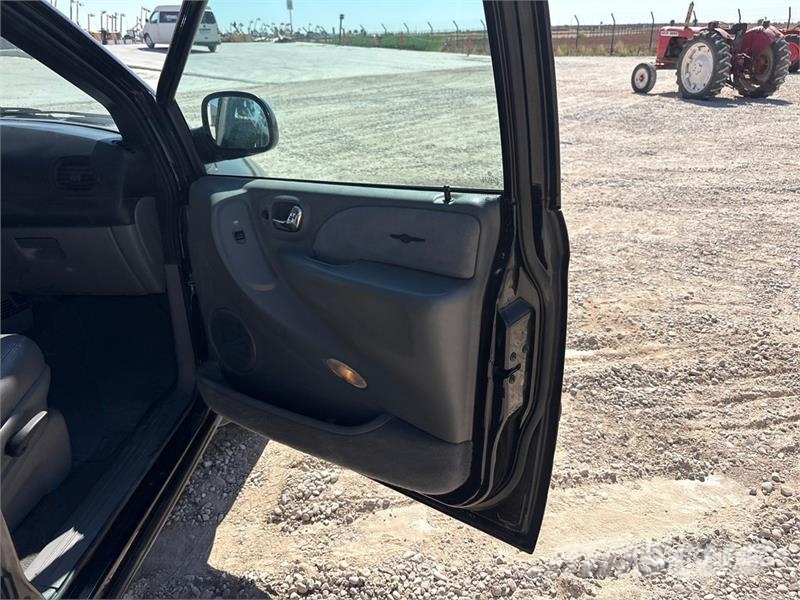 Chrysler Grand Voyager 6 Passenger Van Panel vanlar