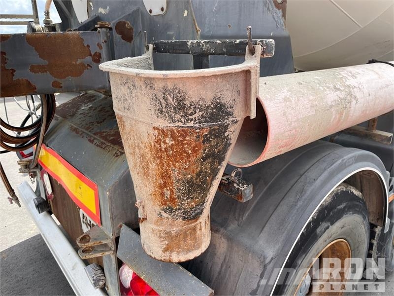 Cifa SL10 16.2 m3 T/A Mixer Trailer شاحنات أخرى