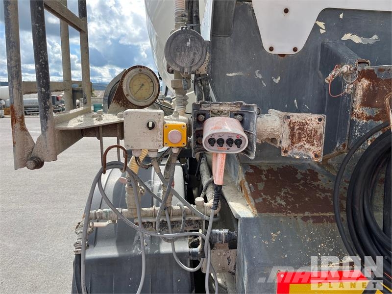 Cifa SL10 16.2 m3 T/A Mixer Trailer شاحنات أخرى
