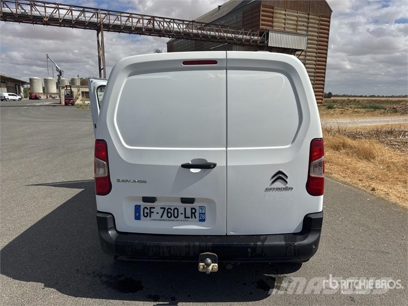 Citroën Berlingo شاحنة مقفلة