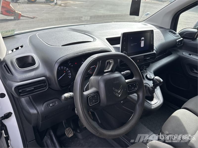 Citroën Berlingo شاحنة مقفلة