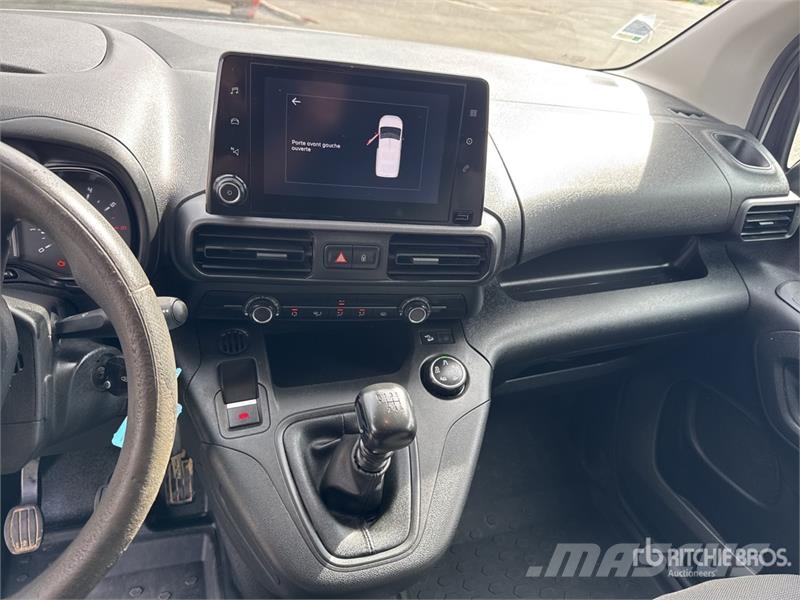 Citroën Berlingo شاحنة مقفلة