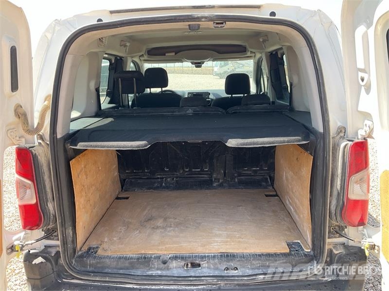 Citroën Berlingo 5 Passenger Van Panel vans